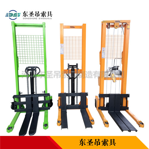 重型手動液壓堆高車產品側面展示--河北東圣吊索具制造有限公司--小型攪拌機|石材夾具|液壓堆高車|手動叉車